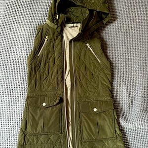 Athleta size XS army green hooded vest